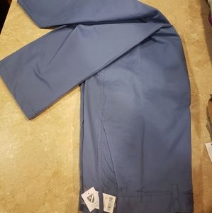 Cremieux Madison Classic Fit Flat-Front Mens Chino